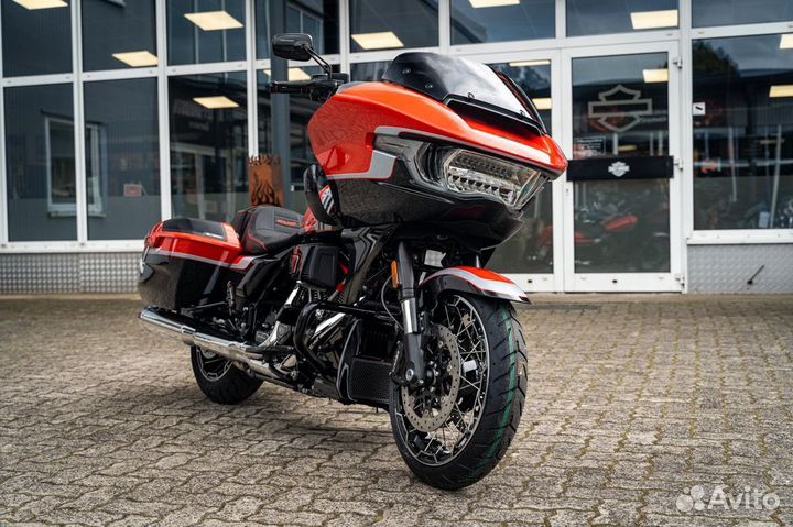 Harley-Davidson CVO Road Glide Legendary Orange