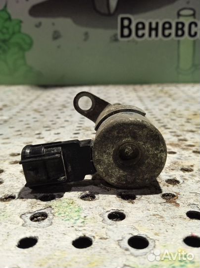 Клапан электромагн. изменения фаз грм Mitsubishi C