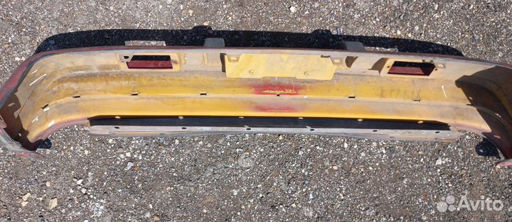 Chrysler LeBaron Бампер задний