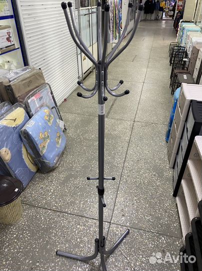 Вешалки напольные разные