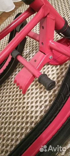 Детский снегокат со спинкой