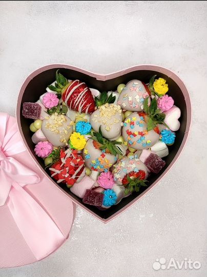 Клубника в шоколаде и маршмелоу. Набор для девушки