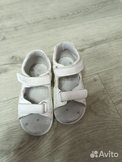 Сандалии для девочки 25