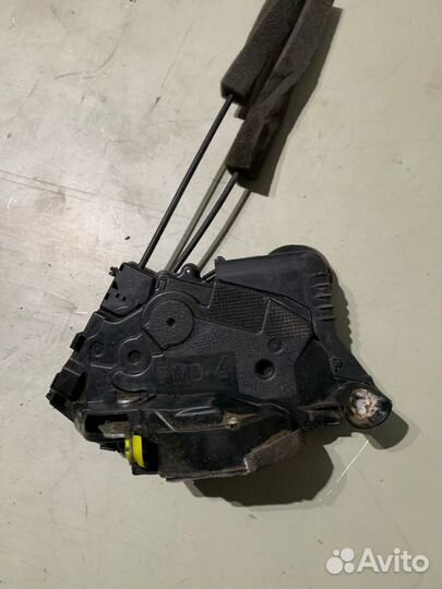 Замок двери Lexus Gs S190