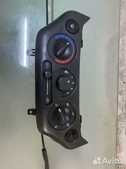 Консоль управления печкой Chevrolet aveo т250
