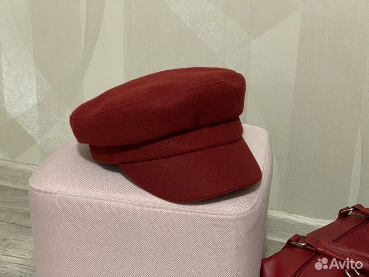 Новая кепка бордовая Benetton S размер
