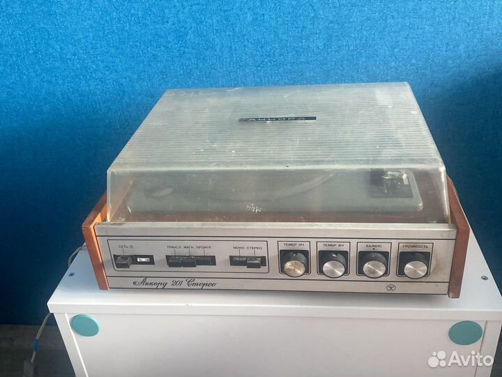 Виниловый проигрыватель Аккорд 201 Стерео