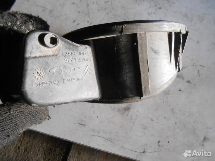 Лючок бензобака Citroen C4