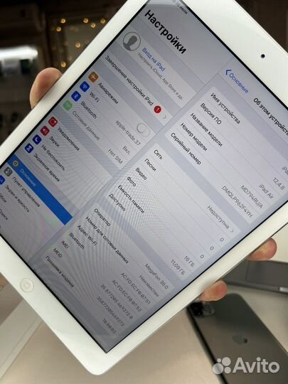 Apple iPad air 1 16gb/wifi+ sim