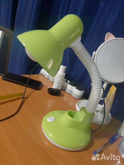 Лампа настольная