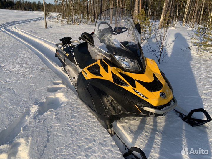 Снегоход BRP Ski-doo Tundra WT 550