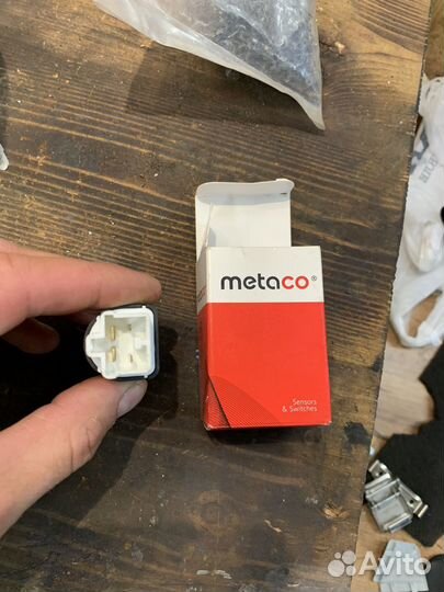 Выключатель торможения педали тормоза концевик