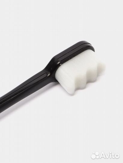 Зубная щетка с ультратонкой щетиной в футляре