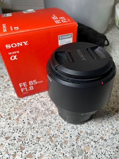 Объектив Sony FE 85mm f/1.8 (SEL85F18) Sony E