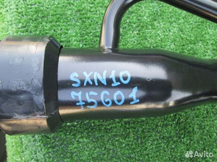 Горловина топливного бака Toyota Gaia SXM10