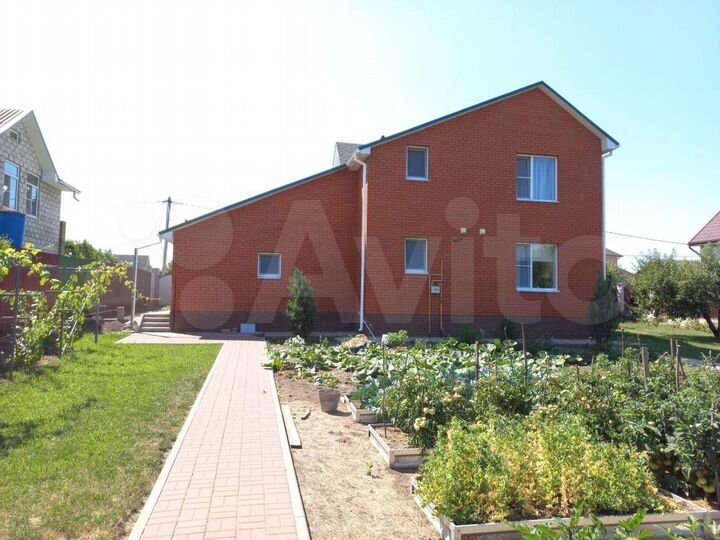 Коттедж 150 м² на участке 15 сот.