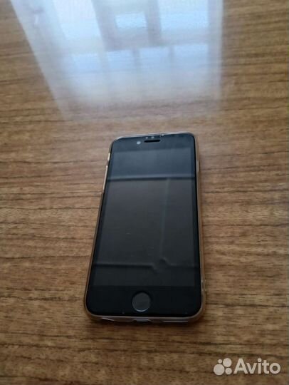 Телефон iPhone 6s