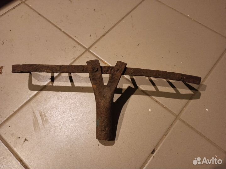 Грабли кованые старые