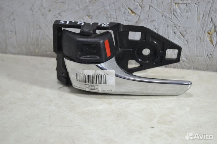 Ручка внутренняя задняя левая Toyota Camry 50