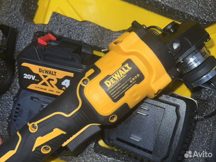 Аккумуляторная болгарка dewalt Новая