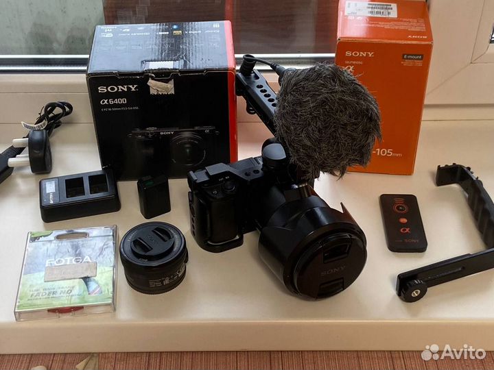 Sony Alpha A6400 + Sony 18-105