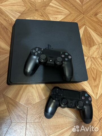 Игровая приставка ps4