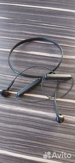 Беспроводные наушники