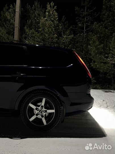 Комплект дисков с резиной 5/108 R16 205/55