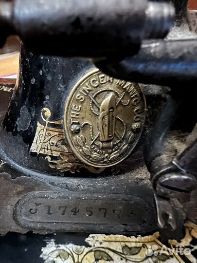 Швейная машинка зингер ручная