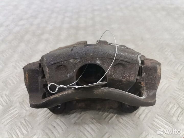 Суппорт передний левый Opel Insignia (A) 2009