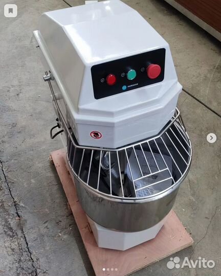 Тестомес спиральный Hurakan HKN-30SN