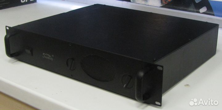 Усилитель звука 1000W Soundking AA1000J Pro Стерео