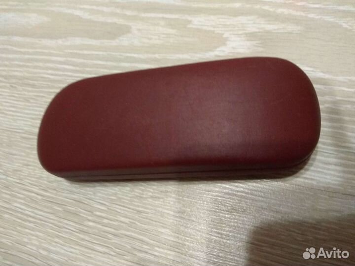 Футляр для очков