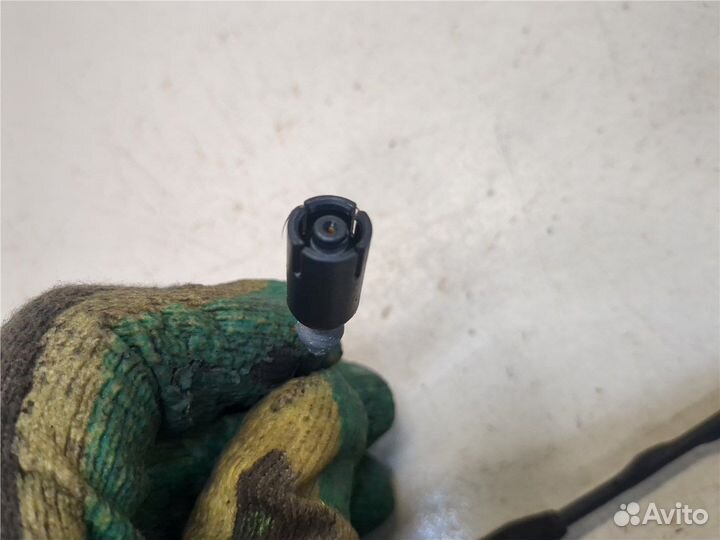 Антенна Skoda SuperB, 2005