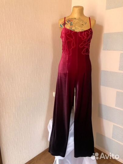 Костюм комбинезон и блуза 48 р