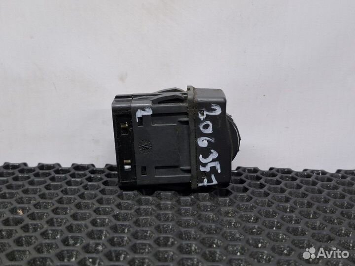 5010589830 Реостат автономного отопителя