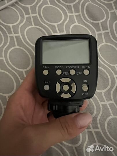 Yongnuo YN560-TX для canon