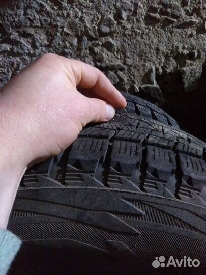 Bridgestone Blizzak DM-V1 225/70 R16