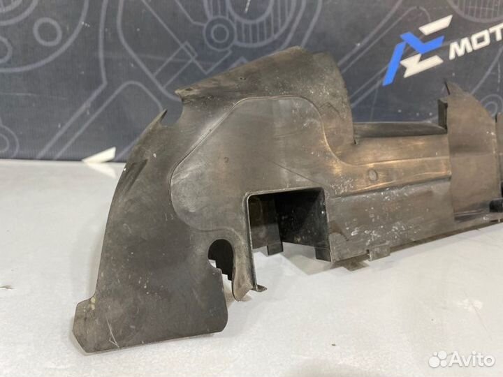 Воздуховод радиатора левый Audi Allroad C5 BES