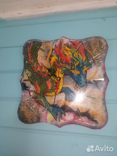 Часы дракоша