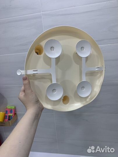 Стульчик для купания и сидение для унитаза