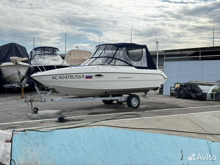 Катер Stingray 220CS