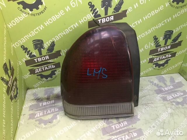 Фонарь левый Chrysler Lhs 3.5 1993