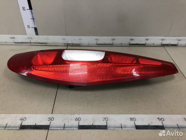 Б/У Фонарь задний правый 8330A234 mitsubishi