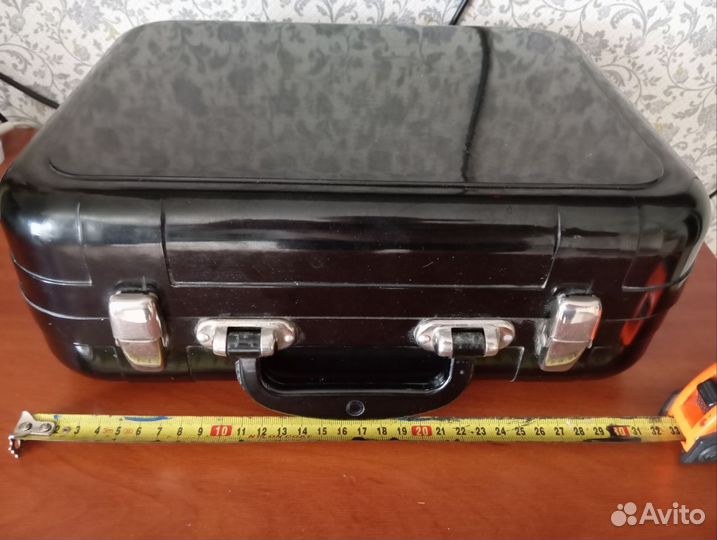 Виниловый проигрыватель