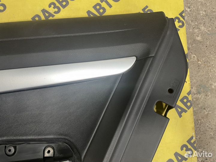 Обшивка двери задней правой Audi A6