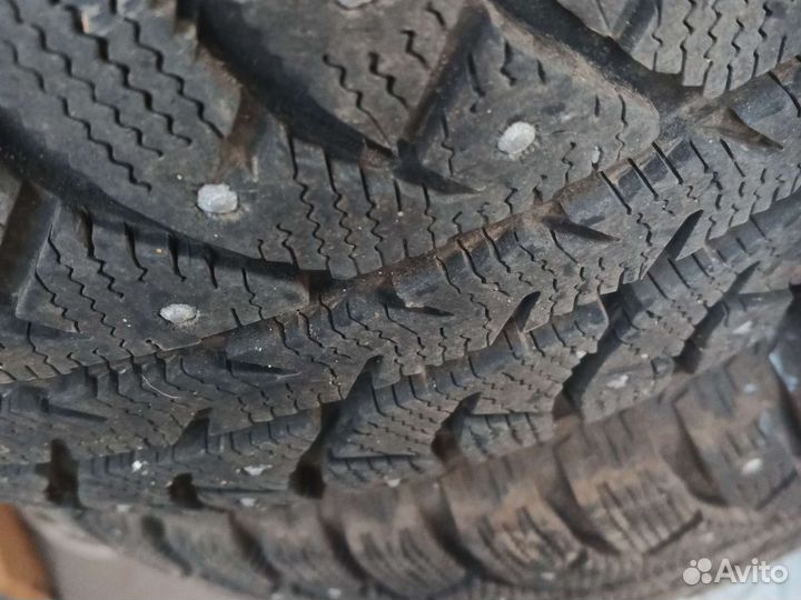 Bridgestone Ice Cruiser 7000 205/60 R16