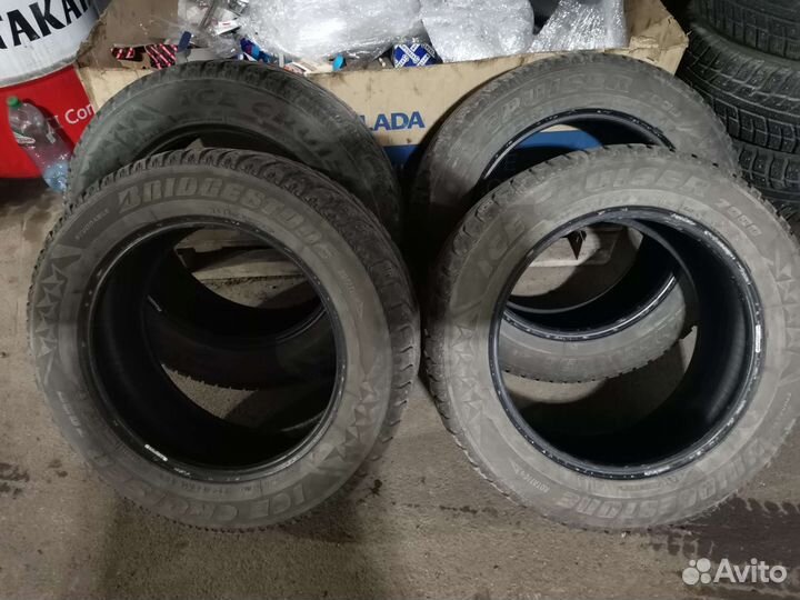 Bridgestone Ice Cruiser 7000 205/60 R16 92T