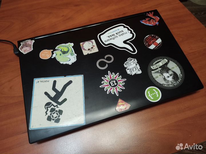 Ноутбук Fujitsu LifeBook NH532 17.3