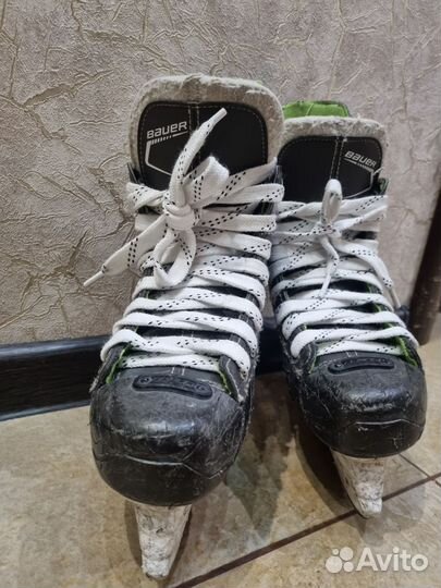 Хоккейные коньки bauer